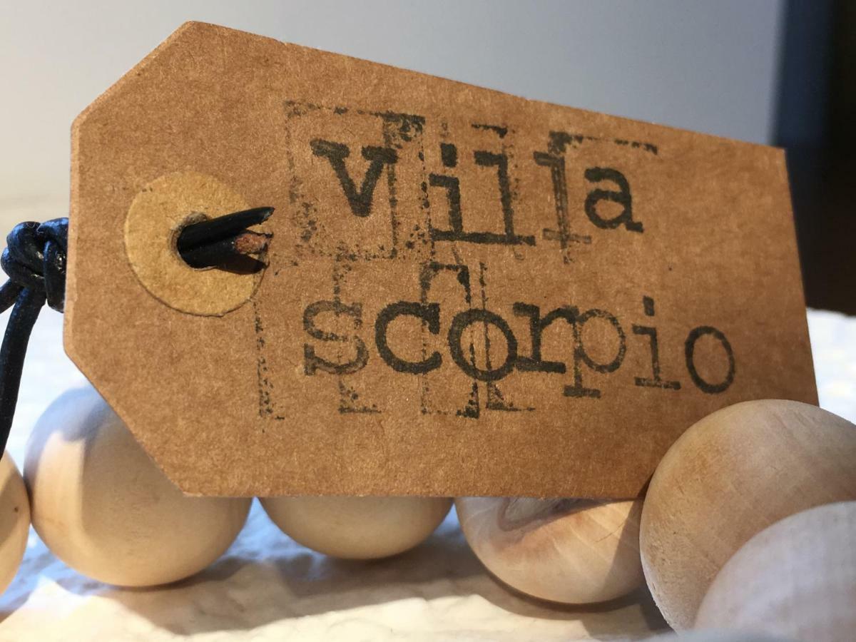 Villa Scorpio Rijs Luaran gambar